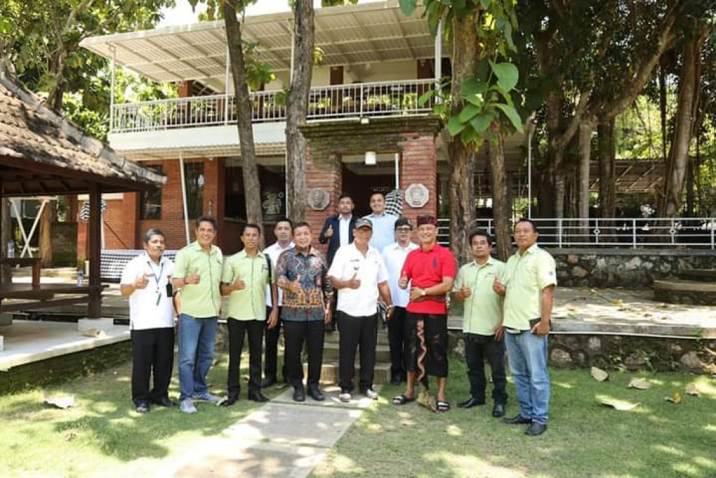 PENJAJAKAN KERJASAMA ANTARA DINAS PERHUBUNGAN KABUPATEN BADUNG DENGAN PEMERINTAH DESA UNGASAN TERKAIT PENGELOLAAN PARKIR DI DESA UNGASAN KECAMATAN KUTA SELATAN, KABUPATEN BADUNG, PROPINSI BALI